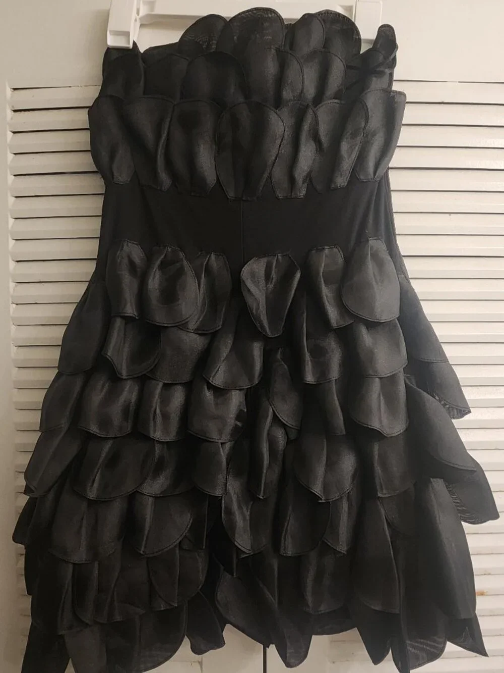Cute black mini dress - Picture 4 of 6